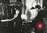 Immagine di Per donna giovane Associazione Cristiana Harlem New York City USA, 1940, secondo 28 filmato di repertorio 65675063297