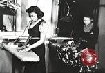 Immagine di Per donna giovane Associazione Cristiana Harlem New York City USA, 1940, secondo 33 filmato di repertorio 65675063297