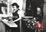 Immagine di Per donna giovane Associazione Cristiana Harlem New York City USA, 1940, secondo 34 filmato di repertorio 65675063297