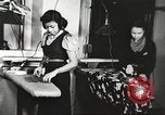 Immagine di Per donna giovane Associazione Cristiana Harlem New York City USA, 1940, secondo 41 filmato di repertorio 65675063297
