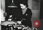 Immagine di Per donna giovane Associazione Cristiana Harlem New York City USA, 1940, secondo 45 filmato di repertorio 65675063297