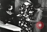Immagine di Per donna giovane Associazione Cristiana Harlem New York City USA, 1940, secondo 56 filmato di repertorio 65675063297