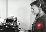 Immagine di Per donna giovane Associazione Cristiana Harlem New York City USA, 1940, secondo 26 filmato di repertorio 65675063298