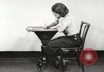 Immagine di Per donna giovane Associazione Cristiana Harlem New York City USA, 1940, secondo 40 filmato di repertorio 65675063298