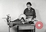 Immagine di Per donna giovane Associazione Cristiana Harlem New York City USA, 1940, secondo 52 filmato di repertorio 65675063298