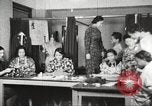Immagine di Per donna giovane Associazione Cristiana Harlem New York City USA, 1940, secondo 12 filmato di repertorio 65675063299