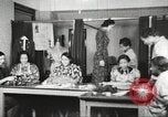 Immagine di Per donna giovane Associazione Cristiana Harlem New York City USA, 1940, secondo 13 filmato di repertorio 65675063299