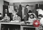 Immagine di Per donna giovane Associazione Cristiana Harlem New York City USA, 1940, secondo 21 filmato di repertorio 65675063299