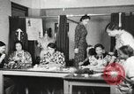 Immagine di Per donna giovane Associazione Cristiana Harlem New York City USA, 1940, secondo 26 filmato di repertorio 65675063299