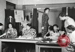 Immagine di Per donna giovane Associazione Cristiana Harlem New York City USA, 1940, secondo 27 filmato di repertorio 65675063299