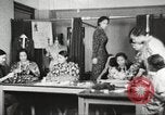 Immagine di Per donna giovane Associazione Cristiana Harlem New York City USA, 1940, secondo 30 filmato di repertorio 65675063299