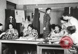 Immagine di Per donna giovane Associazione Cristiana Harlem New York City USA, 1940, secondo 37 filmato di repertorio 65675063299