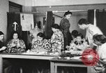 Immagine di Per donna giovane Associazione Cristiana Harlem New York City USA, 1940, secondo 41 filmato di repertorio 65675063299