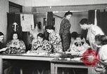 Immagine di Per donna giovane Associazione Cristiana Harlem New York City USA, 1940, secondo 42 filmato di repertorio 65675063299