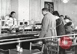 Immagine di Per donna giovane Associazione Cristiana Harlem New York City USA, 1940, secondo 6 filmato di repertorio 65675063301