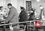 Immagine di Per donna giovane Associazione Cristiana Harlem New York City USA, 1940, secondo 14 filmato di repertorio 65675063301