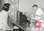 Immagine di Per donna giovane Associazione Cristiana Harlem New York City USA, 1940, secondo 32 filmato di repertorio 65675063301