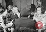 Immagine di Per donna giovane Associazione Cristiana Harlem New York City USA, 1940, secondo 38 filmato di repertorio 65675063301