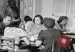 Immagine di Per donna giovane Associazione Cristiana Harlem New York City USA, 1940, secondo 44 filmato di repertorio 65675063301