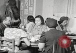 Immagine di Per donna giovane Associazione Cristiana Harlem New York City USA, 1940, secondo 45 filmato di repertorio 65675063301
