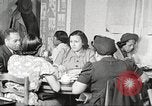 Immagine di Per donna giovane Associazione Cristiana Harlem New York City USA, 1940, secondo 48 filmato di repertorio 65675063301