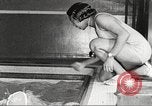 Immagine di Per donna giovane Associazione Cristiana Harlem New York City USA, 1940, secondo 4 filmato di repertorio 65675063302