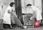 Immagine di Per donna giovane Associazione Cristiana Harlem New York City USA, 1940, secondo 3 filmato di repertorio 65675063303