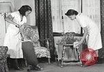 Immagine di Per donna giovane Associazione Cristiana Harlem New York City USA, 1940, secondo 11 filmato di repertorio 65675063303
