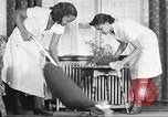 Immagine di Per donna giovane Associazione Cristiana Harlem New York City USA, 1940, secondo 26 filmato di repertorio 65675063303