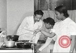 Immagine di Per donna giovane Associazione Cristiana Harlem New York City USA, 1940, secondo 30 filmato di repertorio 65675063303