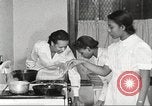 Immagine di Per donna giovane Associazione Cristiana Harlem New York City USA, 1940, secondo 36 filmato di repertorio 65675063303