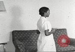 Immagine di Per donna giovane Associazione Cristiana Harlem New York City USA, 1940, secondo 46 filmato di repertorio 65675063303