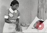Immagine di Per donna giovane Associazione Cristiana Harlem New York City USA, 1940, secondo 3 filmato di repertorio 65675063304