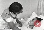 Immagine di Per donna giovane Associazione Cristiana Harlem New York City USA, 1940, secondo 16 filmato di repertorio 65675063304