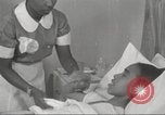 Immagine di Per donna giovane Associazione Cristiana Harlem New York City USA, 1940, secondo 25 filmato di repertorio 65675063304