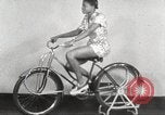 Immagine di Per donna giovane Associazione Cristiana Harlem New York City USA, 1940, secondo 6 filmato di repertorio 65675063305