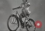 Immagine di Per donna giovane Associazione Cristiana Harlem New York City USA, 1940, secondo 22 filmato di repertorio 65675063305