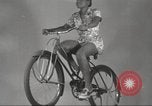 Immagine di Per donna giovane Associazione Cristiana Harlem New York City USA, 1940, secondo 28 filmato di repertorio 65675063305