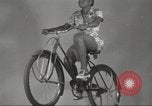 Immagine di Per donna giovane Associazione Cristiana Harlem New York City USA, 1940, secondo 29 filmato di repertorio 65675063305
