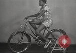 Immagine di Per donna giovane Associazione Cristiana Harlem New York City USA, 1940, secondo 40 filmato di repertorio 65675063305
