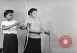 Immagine di Per donna giovane Associazione Cristiana Harlem New York City USA, 1940, secondo 8 filmato di repertorio 65675063306