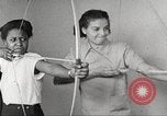 Immagine di Per donna giovane Associazione Cristiana Harlem New York City USA, 1940, secondo 33 filmato di repertorio 65675063306