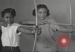 Immagine di Per donna giovane Associazione Cristiana Harlem New York City USA, 1940, secondo 60 filmato di repertorio 65675063306