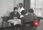 Standbild Young Women's Christian Association Harlem New York City USA, 1940, aus Sekunde 13 historischem Filmmaterial Videoclip 65675063310