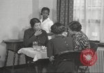 Standbild Young Women's Christian Association Harlem New York City USA, 1940, aus Sekunde 15 historischem Filmmaterial Videoclip 65675063310