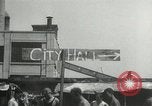 Immagine di American disoccupati operai New York City USA, 1932, secondo 21 filmato di repertorio 65675063353