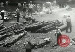 Immagine di American disoccupati operai New York City USA, 1932, secondo 39 filmato di repertorio 65675063353