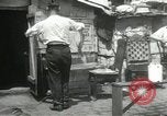 Immagine di American disoccupati operai New York City USA, 1932, secondo 45 filmato di repertorio 65675063353