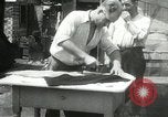 Immagine di American disoccupati operai New York City USA, 1932, secondo 51 filmato di repertorio 65675063353