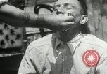 Immagine di American disoccupati operai New York City USA, 1932, secondo 58 filmato di repertorio 65675063353